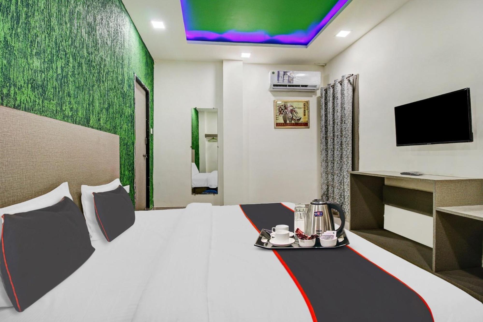 Super Collection O The Wishtler Hotel Bhopal Exterior photo